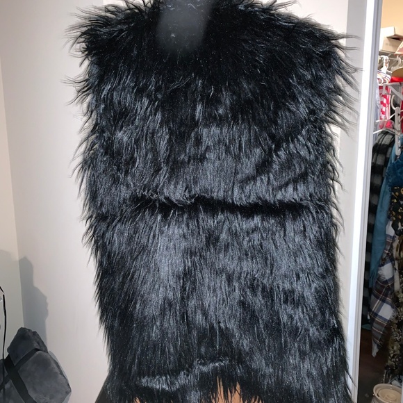 Ambiance Faux Fur Vest Black Size L - Picture 2 of 3